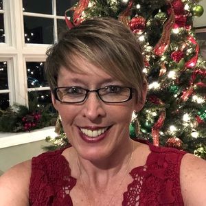 Meet your Posher, Janelle